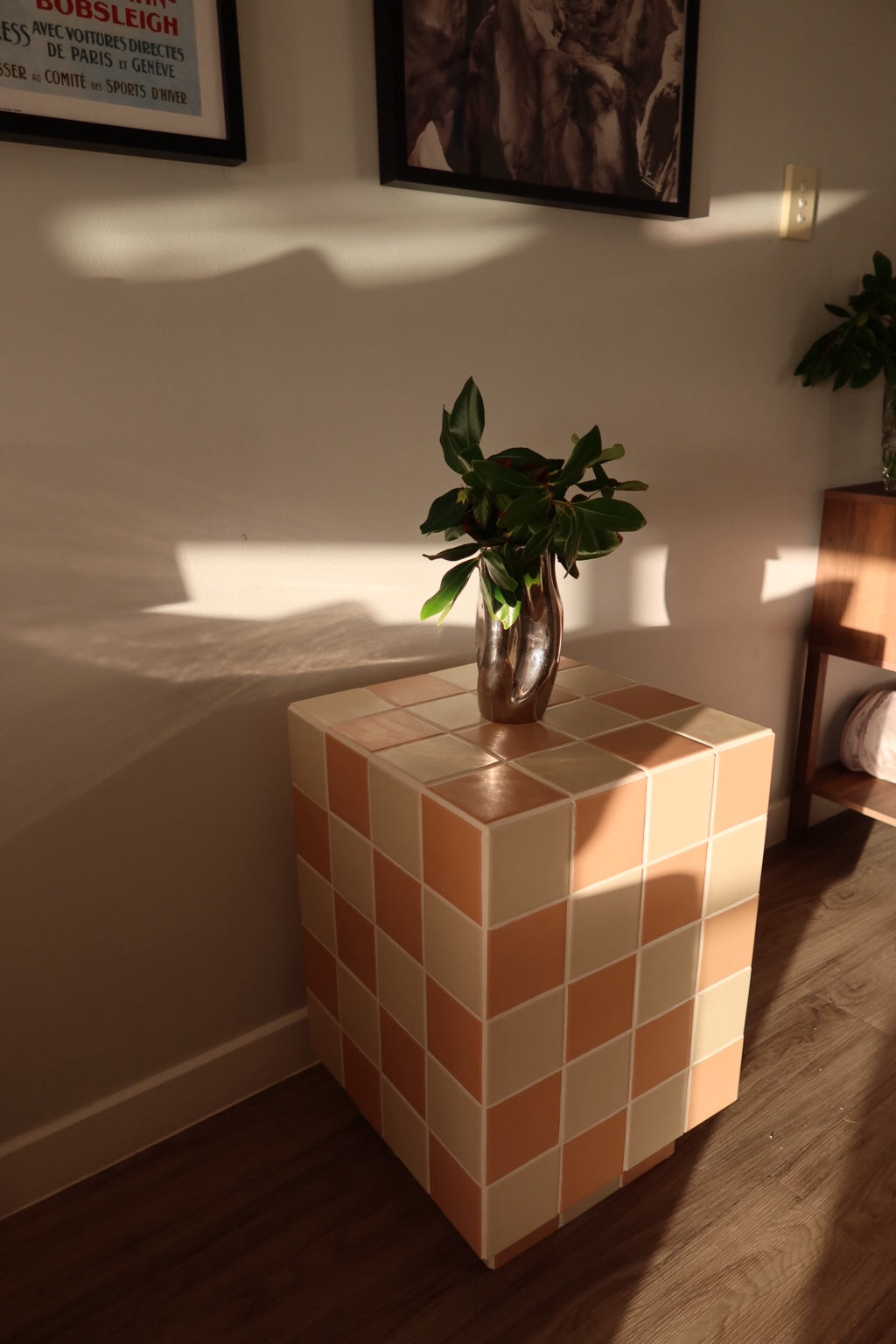 The Arlo · Peach & Cream